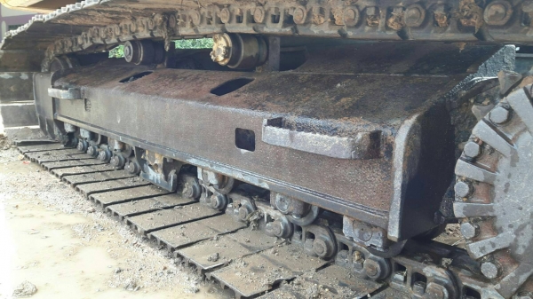 ขายรถแบคโฮ CAT 320 C JAPAN เอวใหม่ ช่วงล่างใหม่ทั้งหมด เอกสารเล่มทะเบียน ราคา 1550000