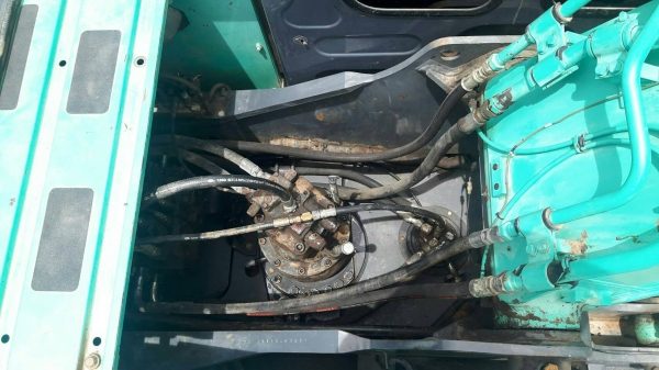 ขายรถแบคโฮ 2 คัน KOBELCO SK200-8 YN12 SUPER X ไมล์ 7000 ชม.ราคา 2400000