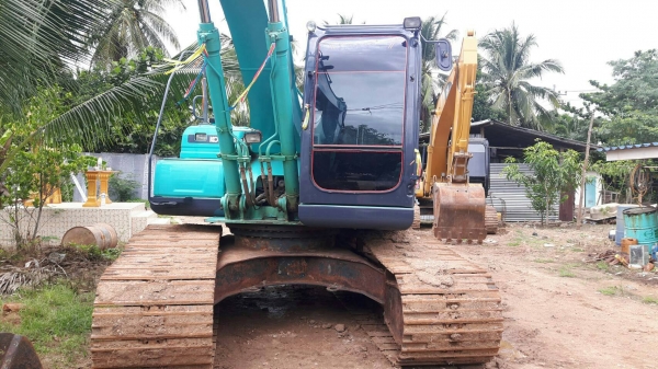 ขายรถแบคโฮ 2 คัน KOBELCO SK200-8 YN12 SUPER X ไมล์ 7000 ชม.ราคา 2400000