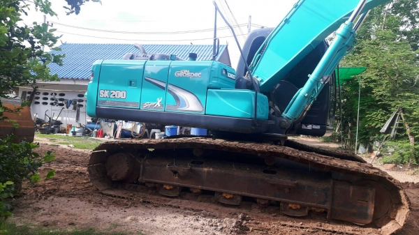 ขายรถแบคโฮ 2 คัน KOBELCO SK200-8 YN12 SUPER X ไมล์ 7000 ชม.ราคา 2400000