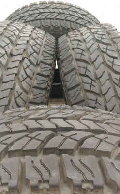 ขาย ยาง AT 235/75/15(29") ปี 16 สวยๆ