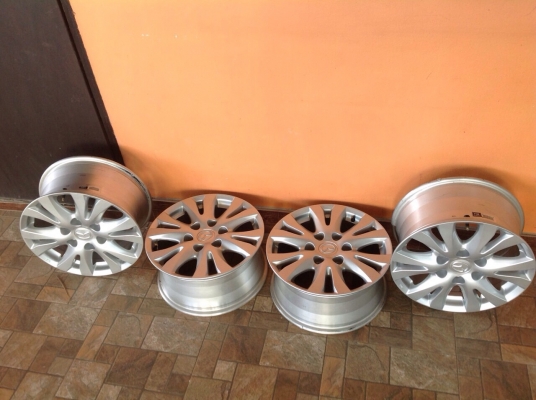 ขายล้อแม็กซ์มาสด้า BT50 Pro ขอบ 17 สภาพใหม่ถอดจากป้ายแดง