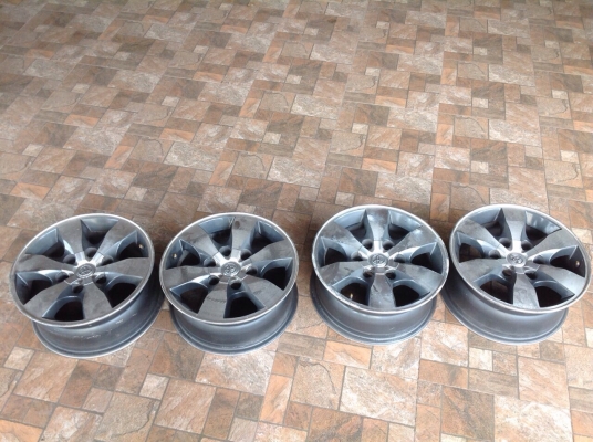 ขายล้อแม็กซ์โตโยต้าฟอร์จูนเนอร์ ขอบ 16 สภาพดี