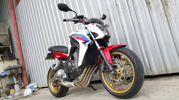 CB650F 2014 สภาพป้ายแดง สวยกริ๊บพร้อมใช้ไม่แพง ต่อรองได้อีกครับบ