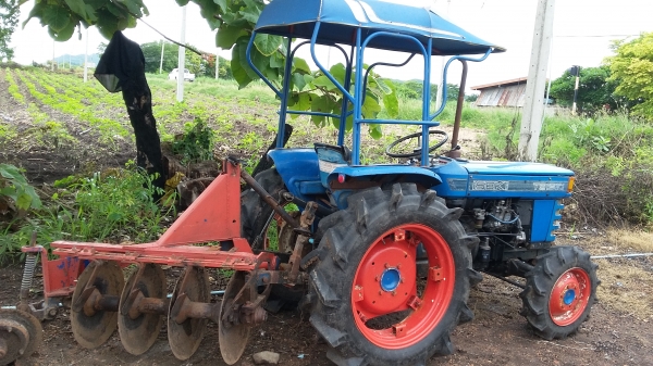อิเซกิ 19แรง4x4 สภาพดี TS1910