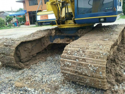 รถแบคโฮ รถแบคโฮ