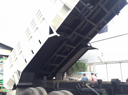 สายแข็งทางนี้ครับ ดั้มเหมืองHINO FM2P 380 ปี56แรงดั้มเสาอากาศท้องเรืออู่เสรีชัยยางใหม่10เส้น 2250000 086-6642-442 specดั้ม ท่อนแรกรับน้ำหนัก62ตันท่อนบน34ตัน