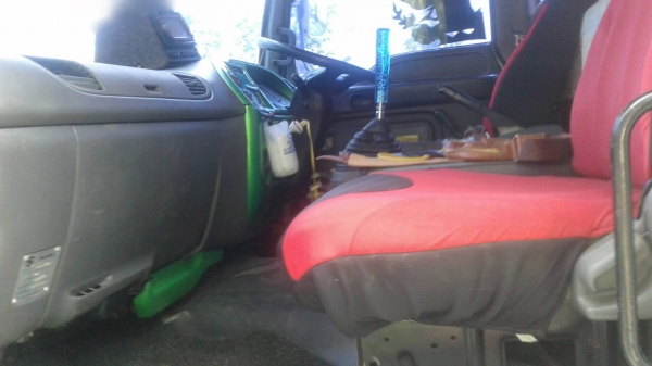 รถอีซุซุ 10 ล้อดั้ม FXZ 270 แรงม้า ปี 48.    สนใจติดต่อ  081 - 6079515