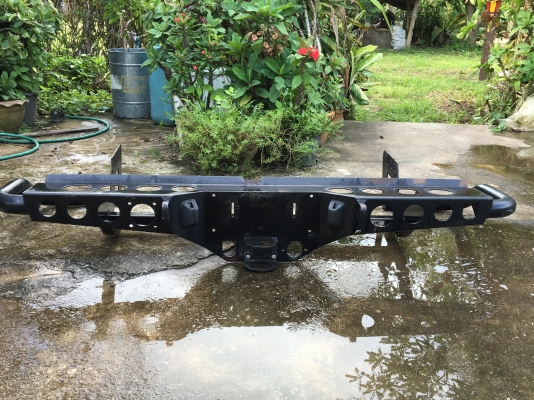 ขายคันชนท้าย  Mitsubishi triton 4wd