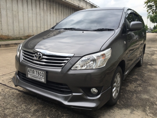 toyota innova 2.0g สีเทา ปี 2014 รถมือเดียวไมล์แท้วิ่งน้อย