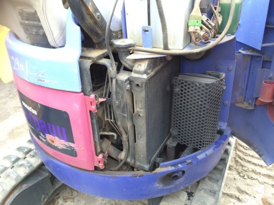 รถขุด PC08UU-1F ขนาด 800 กก. ขึ้นรถกระบะได้ครับ เหมาะสำหรับงานพื้นที่แคบ ๆ ไม่แพง