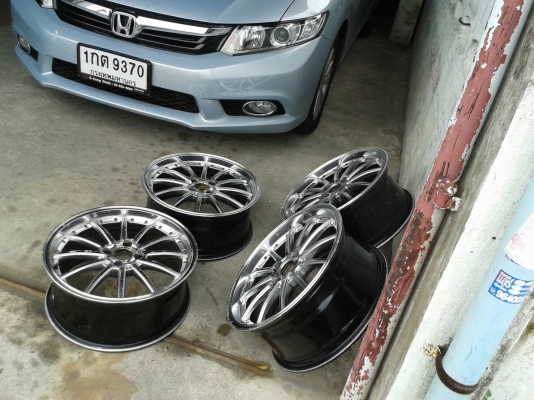 ล้อญี่ปุ่นขอบ17นิ้ว4รู100 สวยๆ 4 ล้อ ราคา 6900 บาม ล้อญี่ปุ่นขอบ17นิ้ว4รู100 สวยๆ 4 ล้อ ราคา 6900 บาม