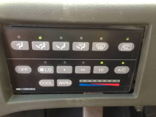 Komatsu WA300-3 เก่าญี่ปุ่น สภาพดีพร้อมใช้งาน โทร.090-986-2521 อ๊อบ