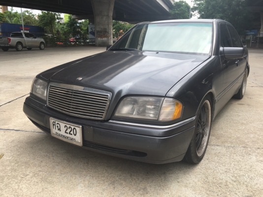 BENZ C220 EL ปี1997 น่าใช้มาก สวยมีเสนห์ ติดแก๊ส โดนัท