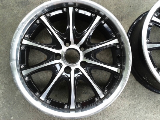 ล้อแม็ก17นิ้ว5รู114 กว้าง7นิ้ว อีที40 สวยๆ 4 ล้อ ราคา 6900 บาท