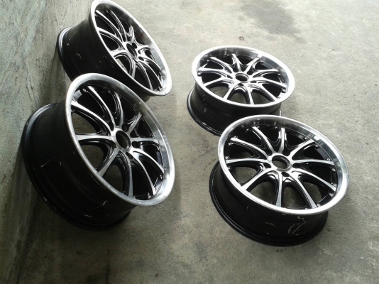 ล้อแม็ก17นิ้ว5รู114 กว้าง7นิ้ว อีที40 สวยๆ 4 ล้อ ราคา 6900 บาท