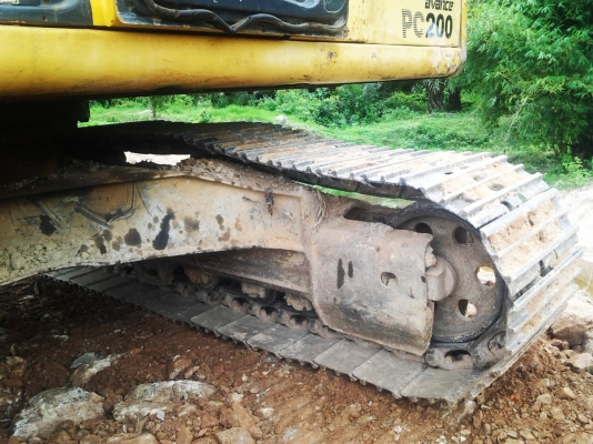 komatsu pc200 รุ่น 6 เปลี่ยนหัวเก๋งรุ่น 7 สภาพสวยสมบูรณ์ (มีใบอินวอย) komatsu pc200 รุ่น 6 เปลี่ยนหัวเก๋งรุ่น 7 สภาพสวยสมบูรณ์ (มีใบอินวอย)