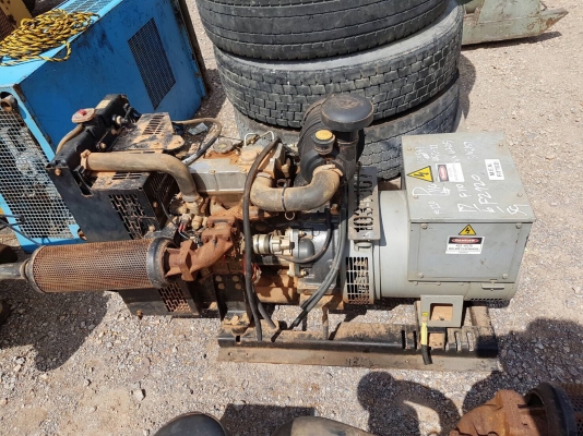 ขายเครื่องปั่นไฟเก่านอก 20KVA PERKINS 403D-11