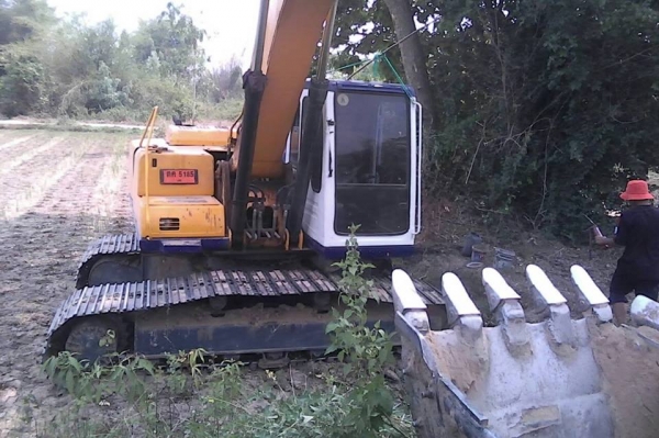 ขายดาวน์แบคโค KOMATSU PC200-6 ขายดาวน์ราคา400,000 ส่งต่ออีก16,700x40งวด รถสวย ช่วงล่างดี เอวแน่น เครื่องดี พร้อมใช้งาน สนใจโทร 090-8588220คุณนะ 093-3258446คุณบิว หรือเข้าดูสินค้าอื่นๆได้ที่ www.narong2truck.com หรือ www.truck.in.th/498 หรือเพจFacebook ณรง ขายดาวน์แบคโค KOMATSU PC200-6 ขายดาวน์ราคา400,000 ส่งต่ออีก16,700x40งวด รถสวย ช่วงล่างดี เอวแน่น เครื่องดี พร้อมใช้งาน สนใจโทร 090-8588220คุณนะ 093-3258446คุณบิว หรือเข้าดูสินค้าอื่นๆได้ที่ www.narong2truck.com หรือ www.truck.in.th/498 หรือเพจFacebook ณรง