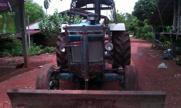 ขายรถไถ 6610 แท้เต็มคัน ปั้มกลม ไอดีโต เสื้อลาย เอกสารเล่มทะเบียนพร้อมชุดโอน