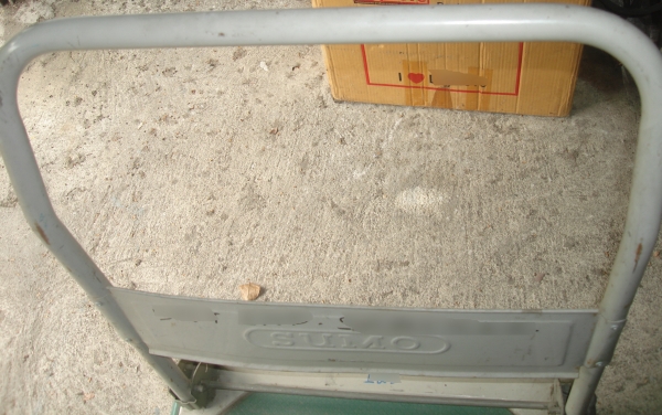 ***ขายแล้วอย่างรวดเร็ว ***  มั่นใจทั้งราคาและคุณภาพ รถเข็นเหล็กพับแฮนด์ได้ "SUMO" ขนาดรถเข็น 745x 485x 860 มม. ล้อPU  4 "