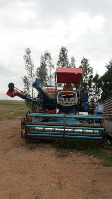 ขายรถเกี่ยวศักดิ์พัฒนา