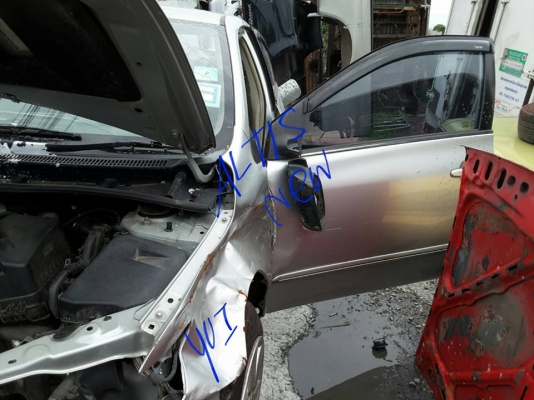 ขายแยกเป็นอะไหล่ ALTIS NEW สนใจชิ้นไหนสอบถาม รถบ้าน