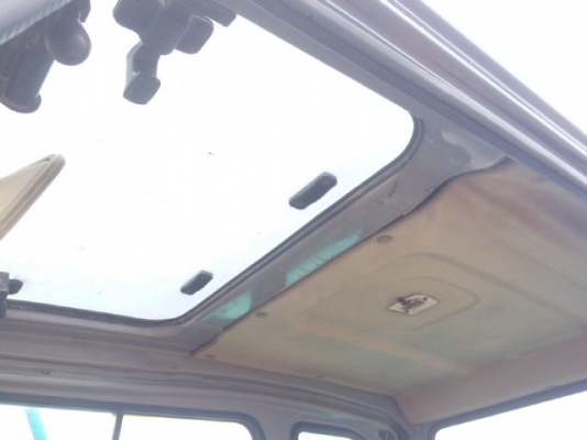 ขายรถแบคโฮ KOBELCO SK200 MARK 5 SUPER รถนอกนำเข้าจากญี่ปุ่น สภาพสวยพร้อมใช้ มีVDOการทำงานครับ