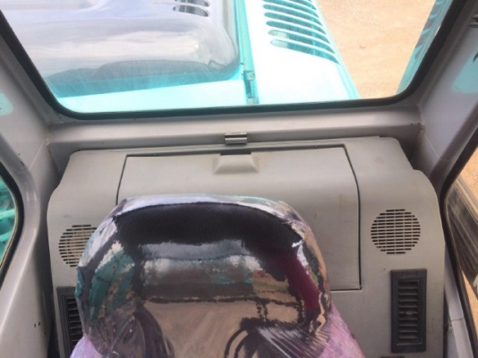 ขายรถแบคโฮ KOBELCO SK200 MARK 5 SUPER รถนอกนำเข้าจากญี่ปุ่น สภาพสวยพร้อมใช้ มีVDOการทำงานครับ