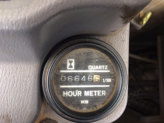 ขายรถแบคโฮ KOBELCO SK200 MARK 5 SUPER รถนอกนำเข้าจากญี่ปุ่น สภาพสวยพร้อมใช้ มีVDOการทำงานครับ