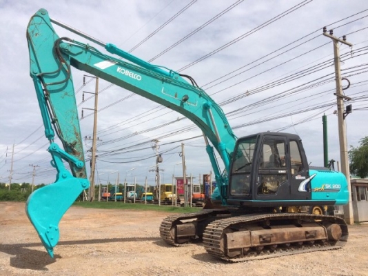 ขายรถแบคโฮ KOBELCO SK200 MARK 5 SUPER รถนอกนำเข้าจากญี่ปุ่น สภาพสวยพร้อมใช้ มีVDOการทำงานครับ