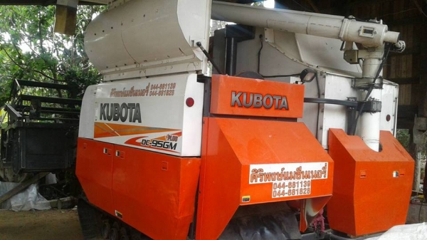 ขายรถเกี่ยวข้าว KUBOTA DC95GM ปี55พลัส ใช้งาน1500ชั่วโมง รถสวยสภาพดีมาก เอกสารถูกต้อง เล่มทะเบียนพร้อมโอน ราคา650,000 สนใจโทร 090-8588220คุณนะ 093-3258446คุณบิว หรือเข้าดูสินค้าอื่นๆได้ที่ www.narong2truck.com หรือ www.truck.in.th/498 หรือเพจFacebook ณรงค