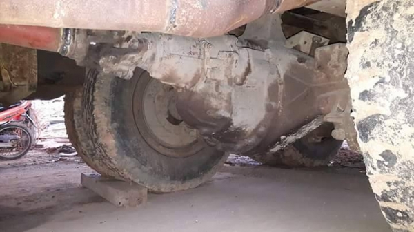 ขายเทรลเลอร์ 2เพลาใหญ่ เครื่องHO7C มีบันไดขึ้นรถเกี่ยว สภาพพร้อมใช้งาน เอกสารถูกต้อง เล่มทะเบียนพร้อมโอน ราคา360,000 สนใจโทร 090-8588220คุณนะ 093-3258446คุณบิว หรือเข้าดูสินค้าอื่นๆได้ที่ www.narong2truck.com หรือ www.truck.in.th/498 หรือเพจFacebook ณรงค์ ขายเทรลเลอร์ 2เพลาใหญ่ เครื่องHO7C มีบันไดขึ้นรถเกี่ยว สภาพพร้อมใช้งาน เอกสารถูกต้อง เล่มทะเบียนพร้อมโอน ราคา360,000 สนใจโทร 090-8588220คุณนะ 093-3258446คุณบิว หรือเข้าดูสินค้าอื่นๆได้ที่ www.narong2truck.com หรือ www.truck.in.th/498 หรือเพจFacebook ณรงค์