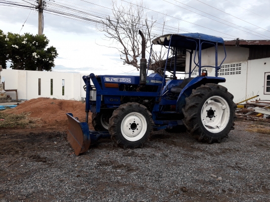 ขายอิชิกิTL2500สองเพลาพร้อมดันหน้าพวงมาลัยเพาเวอร์ ขายอิชิกิTL2500สองเพลาพร้อมดันหน้าพวงมาลัยเพาเวอร์