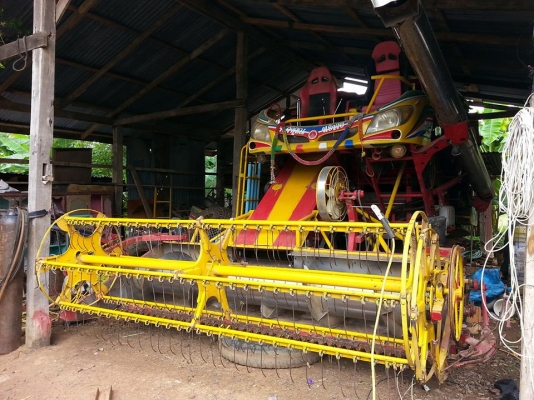 ขายรถเกี่ยวข้าว เกษตรพัฒนา ไอ้หนุ่มไวไฟ หน้าเกี่ยว3.40เมตร เครื่อง6D17เทอร์โบ ตัวเดิน12 รถสวยจากโรงงาน สภาพพร้อมใช้งาน ราคา1,000,000 สนใจโทร 090-8588220คุณนะ 093-3258446คุณบิว หรือเข้าดูสินค้าอื่นๆได้ที่ www.narong2truck.com หรือ www.truck.in.th/498 หรือเ