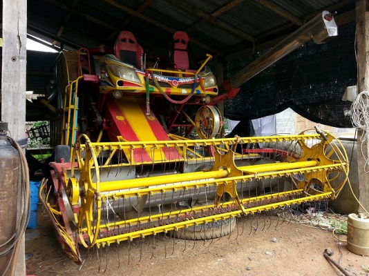 ขายรถเกี่ยวข้าว เกษตรพัฒนา ไอ้หนุ่มไวไฟ หน้าเกี่ยว3.40เมตร เครื่อง6D17เทอร์โบ ตัวเดิน12 รถสวยจากโรงงาน สภาพพร้อมใช้งาน ราคา1,000,000 สนใจโทร 090-8588220คุณนะ 093-3258446คุณบิว หรือเข้าดูสินค้าอื่นๆได้ที่ www.narong2truck.com หรือ www.truck.in.th/498 หรือเ