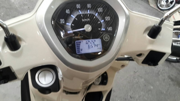 ขาย Yamaha Filano Grand ปี 57 ปลายปี รถวิ่งน้อย สภาพภายนอกสวย ไม่มีรอยล้ม เล่มพร้อมชุดโอน ขาย Yamaha Filano Grand ปี 57 ปลายปี รถวิ่งน้อย สภาพภายนอกสวย ไม่มีรอยล้ม เล่มพร้อมชุดโอน