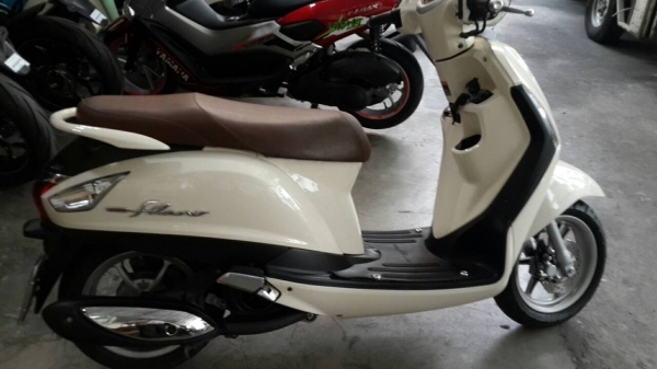 ขาย Yamaha Filano Grand ปี 57 ปลายปี รถวิ่งน้อย สภาพภายนอกสวย ไม่มีรอยล้ม เล่มพร้อมชุดโอน