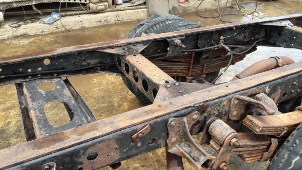 Isuzu Nkr 110 หัวลากคัสซี เครื่องดี ทะเบียน ม.89 Isuzu Nkr 110 หัวลากคัสซี เครื่องดี ทะเบียน ม.89