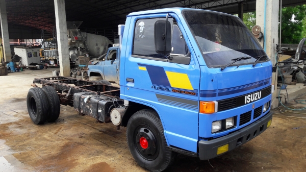 Isuzu Nkr 110 หัวลากคัสซี เครื่องดี ทะเบียน ม.89
