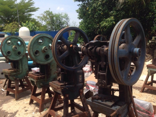 ขายเครื่องปั้มพร้อมใช้งาน มีทั้งหมด 9 ตัว ขายเครื่องปั้มพร้อมใช้งาน มีทั้งหมด 9 ตัว