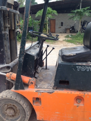 รถโฟ๊กลิฟต์ โตโยต้า 2.5 ตัน ใช้แก๊ส รถใช้งานอยู่ประจำ