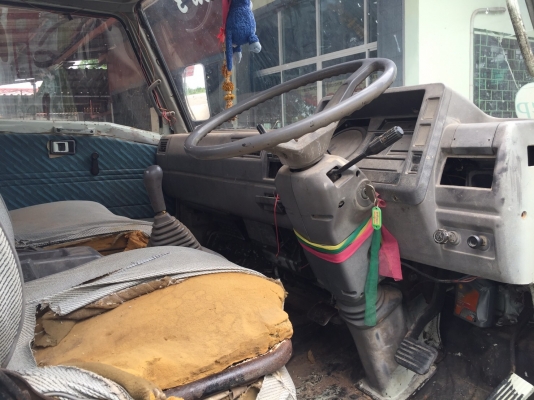 ขายFB2W ซูเปอร์เสี่ย 120แรงม้า รถห้างจดปี39 กระบะยาว4.30เมตร