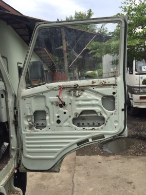 ขายFB2W ซูเปอร์เสี่ย 120แรงม้า รถห้างจดปี39 กระบะยาว4.30เมตร