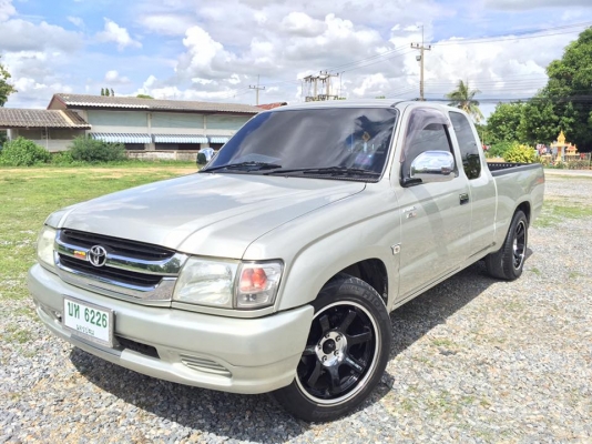 ขาย HILUX TIGER D4Dเครื่อง 2.5 E X-TRA CAB ปี 2004-2547 เกียร์ ธรรมดา เบาะหนัง ภายในสะอาดมากครับ ห้องเครื่องใหม่มาก เจ้าของดูแลดีสุดๆ มีจอเครื่องเล่นDVD รถสภาพสวยจัด สภาพนี้หายากแน่นอน รถเดิมๆ บางๆทั้งคัน