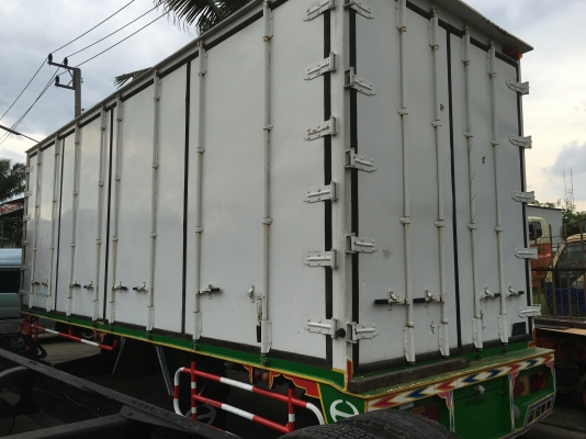 ขายตู้คอนเทนเนอร์ ยาว 7.3 เมตร กว้าง 2.4 เมตร สภาพสวย