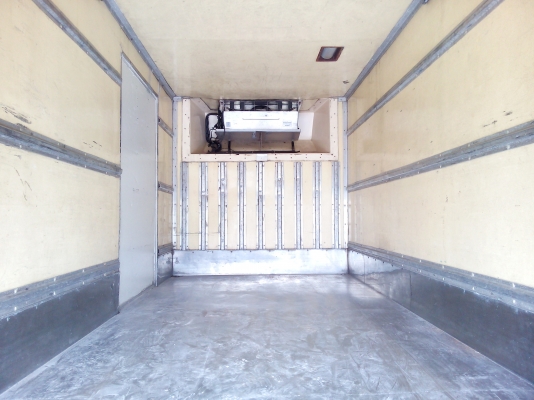 6 ล้อกลาง *ตู้เย็น-สแตนเลส*  ISUZU  NQR 150 แรงม้า  *ยาว 4.30 ม.*  รถสวยเดิม+สวยจริง+สภาพพร้อมใช้งาน  * มีเล่มพร้อมโอน *