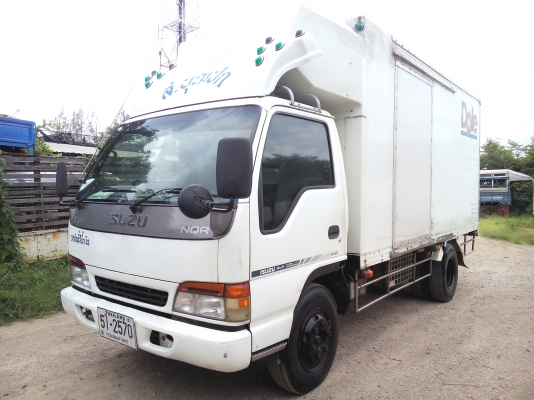 6 ล้อกลาง *ตู้เย็น-สแตนเลส*  ISUZU  NQR 150 แรงม้า  *ยาว 4.30 ม.*  รถสวยเดิม+สวยจริง+สภาพพร้อมใช้งาน  * มีเล่มพร้อมโอน *