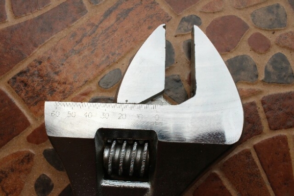 ประแจเลื่อน ขนาด 18 นิ้ว