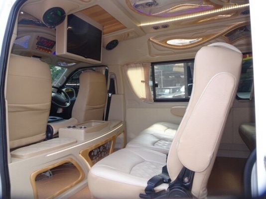 TOYOTA COMMUTER 2.5D4D MT ปี 2014 โทร 062-991-6649 ดาวออโต้เบสท์